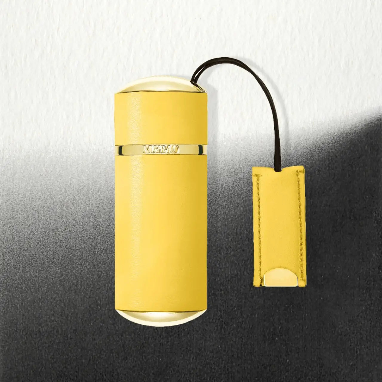 Yellow rainbow - Travel case | Memo Paris